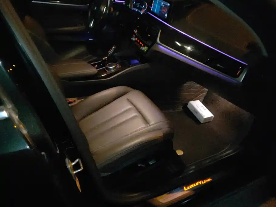 BMW 5 Series — миниатюра 8
