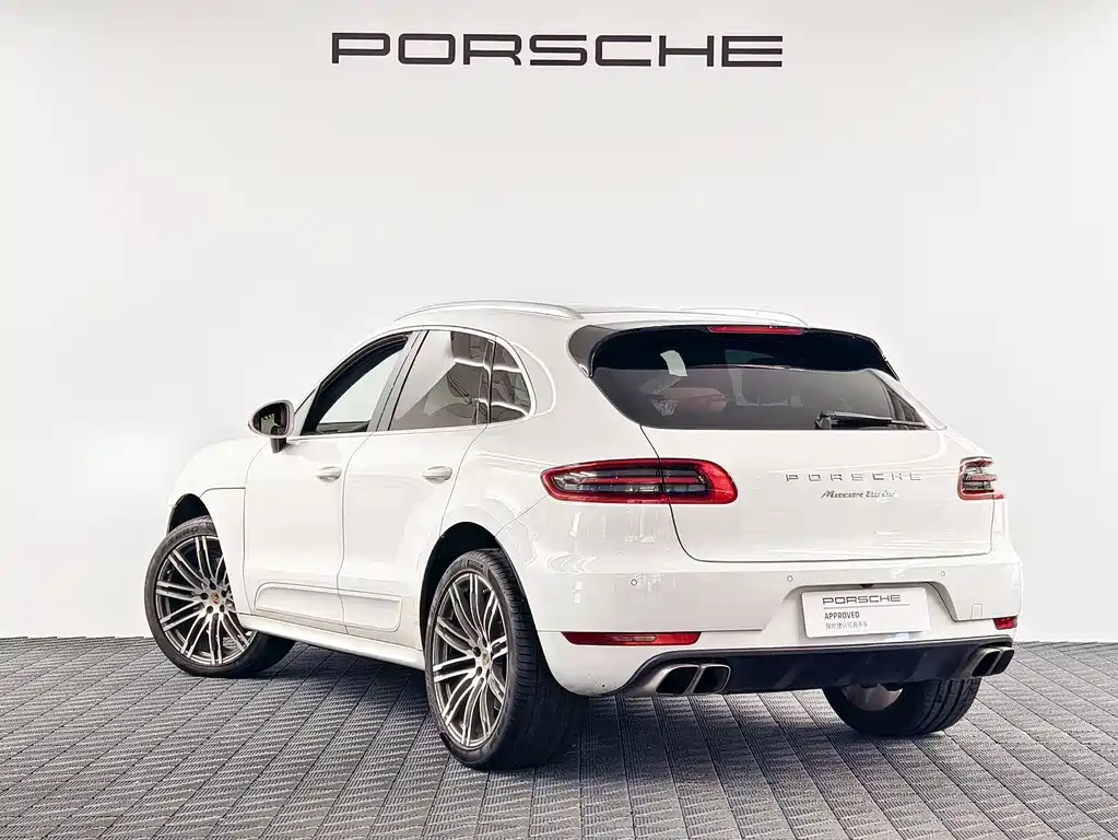 Porsche Macan — миниатюра 7