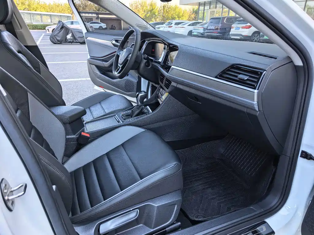 Volkswagen Sagitar — миниатюра 15
