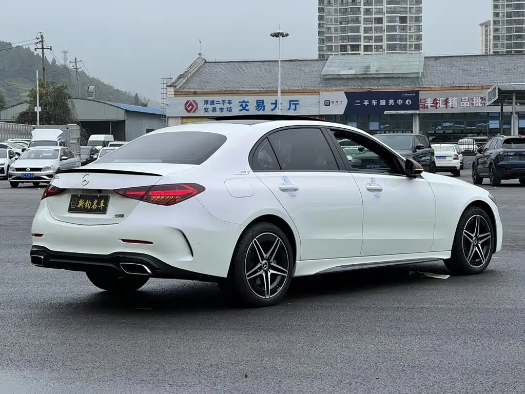 MERCEDES-BENZ C CLASS