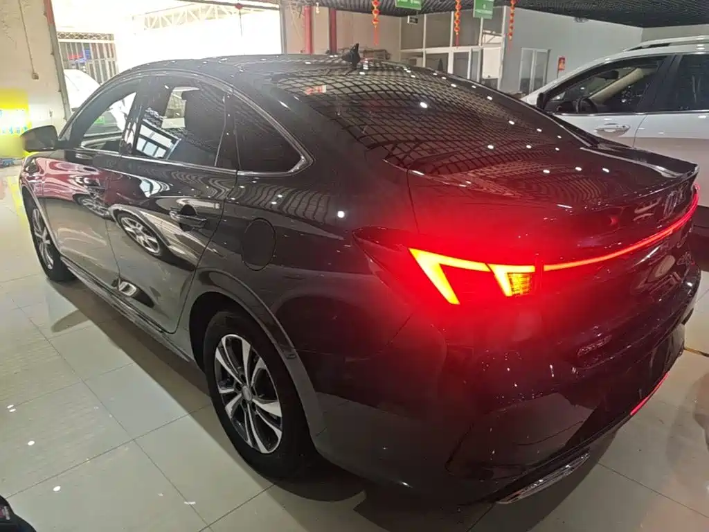 Changan Eado — миниатюра 5