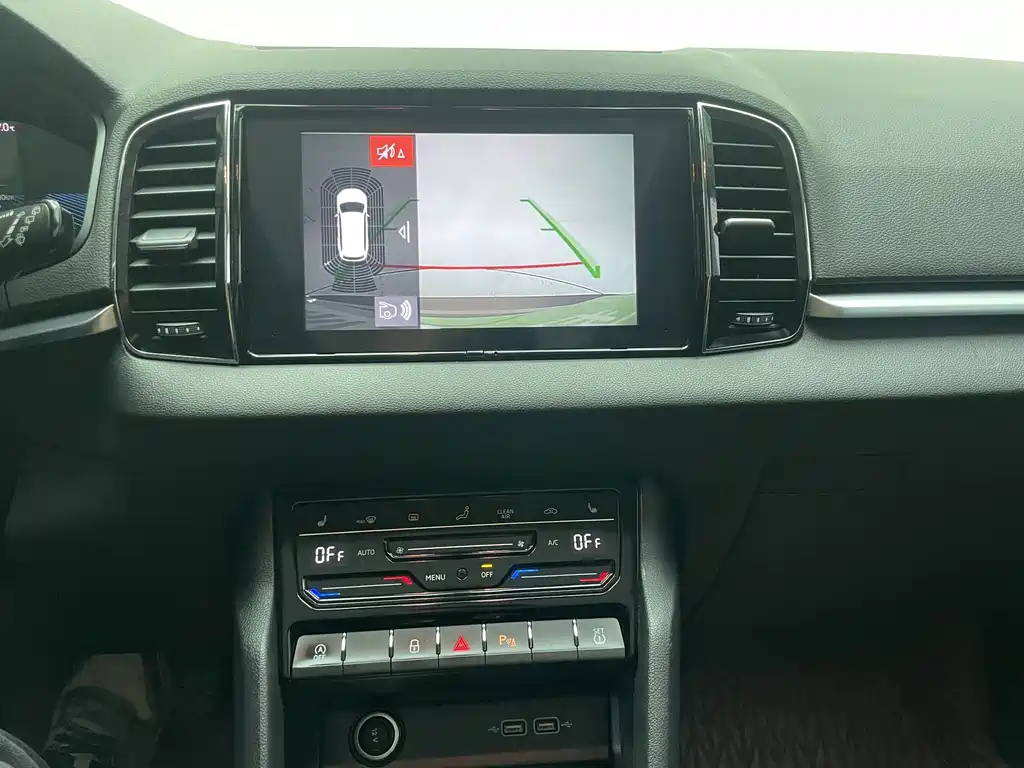 Skoda Karoq — миниатюра 8