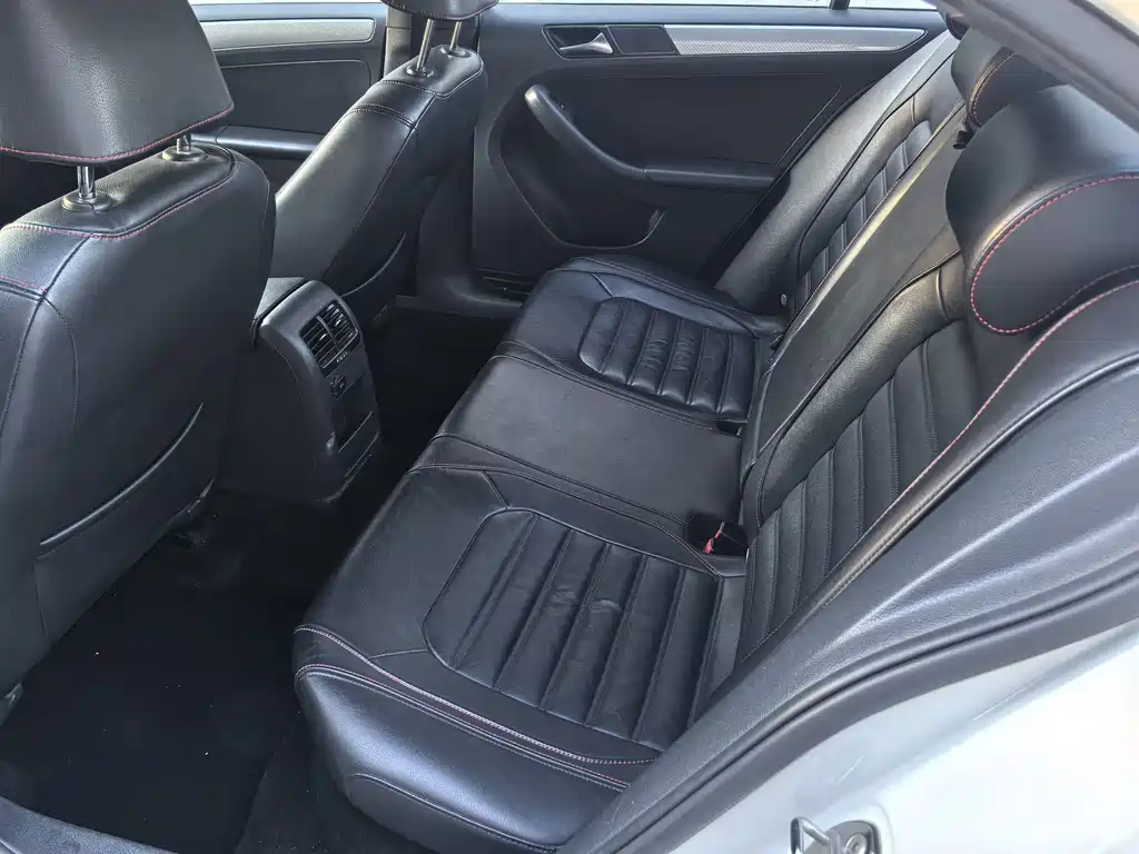 Volkswagen Sagitar — миниатюра 17