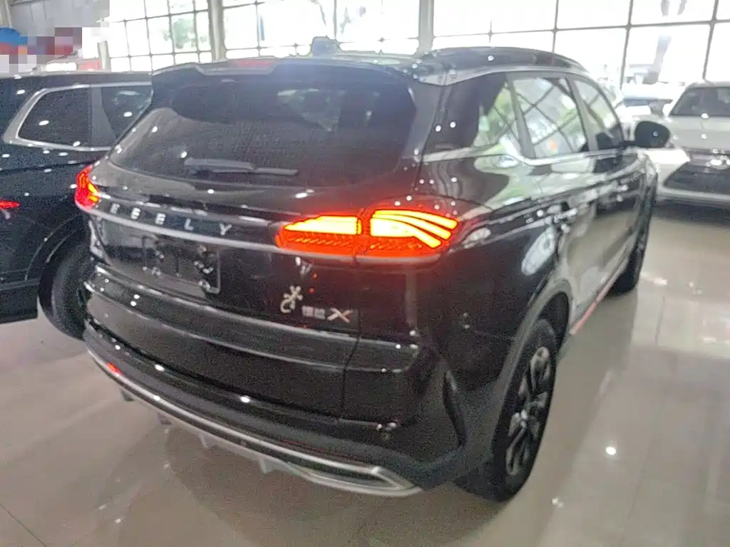 Geely Boyue — миниатюра 7