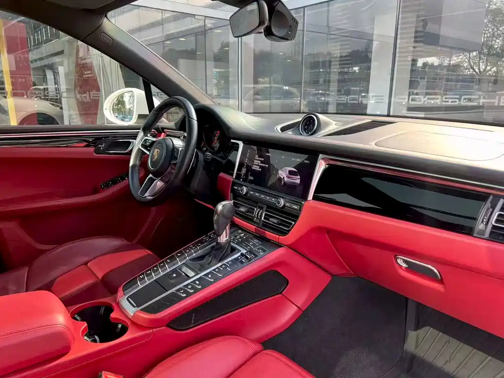 Porsche Macan — миниатюра 8