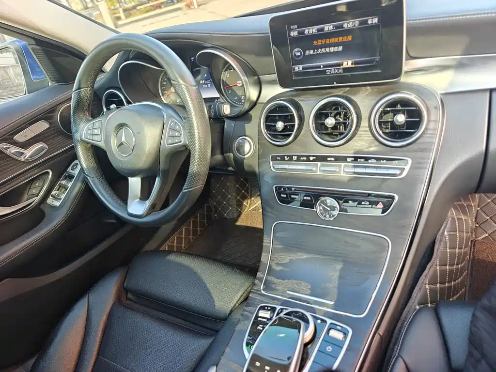 MERCEDES-BENZ C CLASS