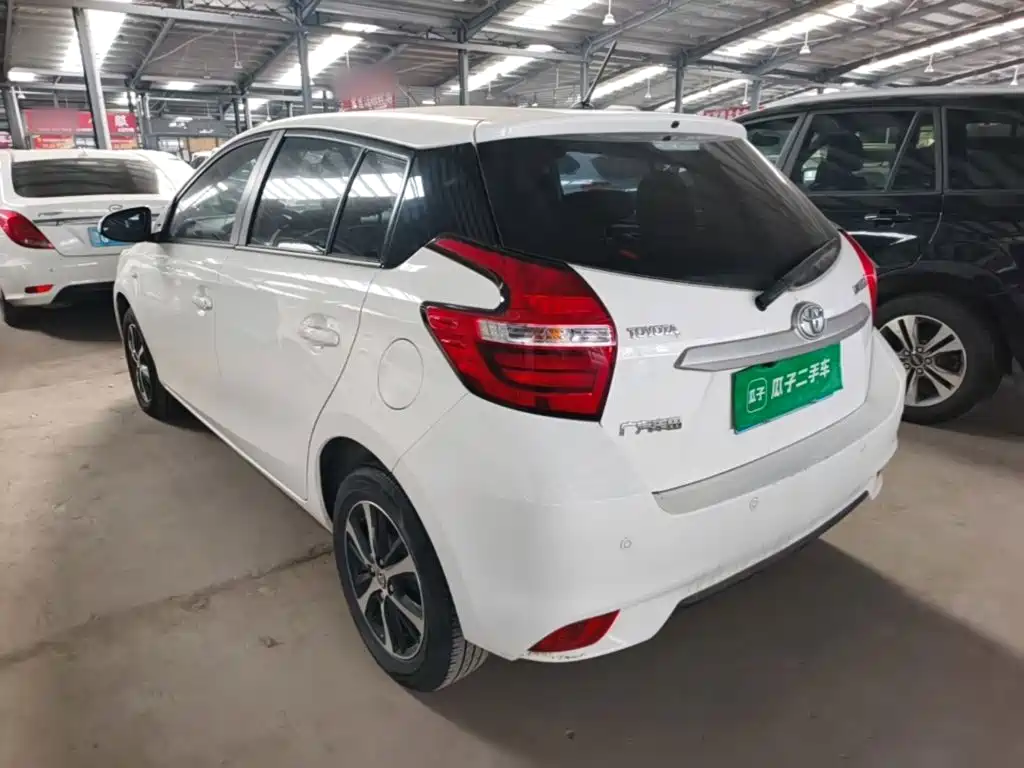 Toyota Yaris L — миниатюра 5