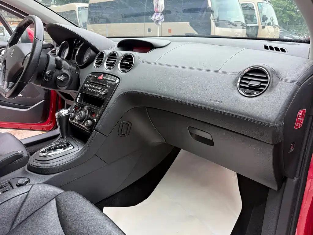 Peugeot 308 (Import) — миниатюра 22