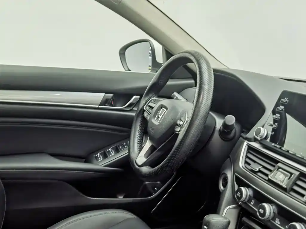 Honda Accord — миниатюра 22