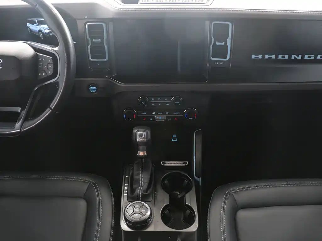 Ford Bronco — миниатюра 8