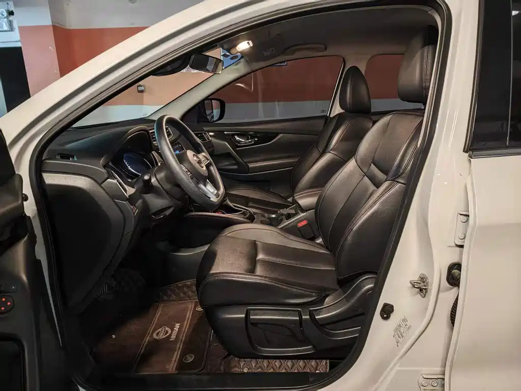 Nissan Qashqai — миниатюра 8