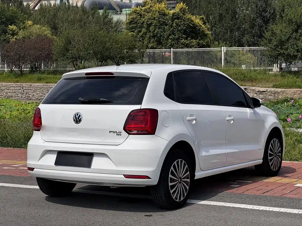 Volkswagen Polo — миниатюра 14