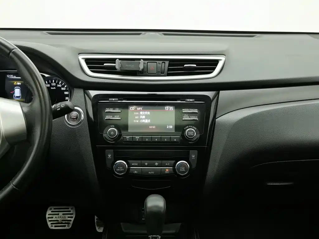 Nissan X-Trail — миниатюра 12