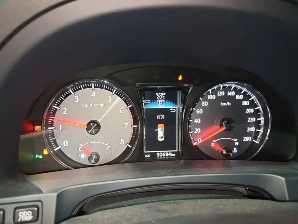 Toyota Crown — миниатюра 12