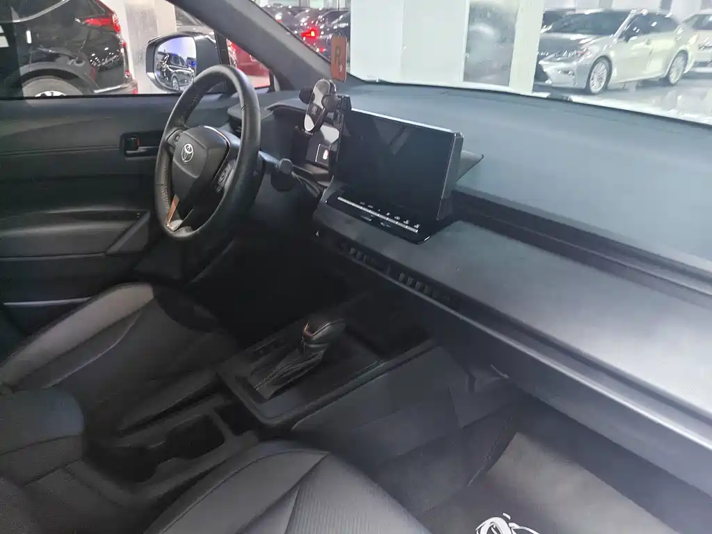 Toyota Frontlander — миниатюра 18