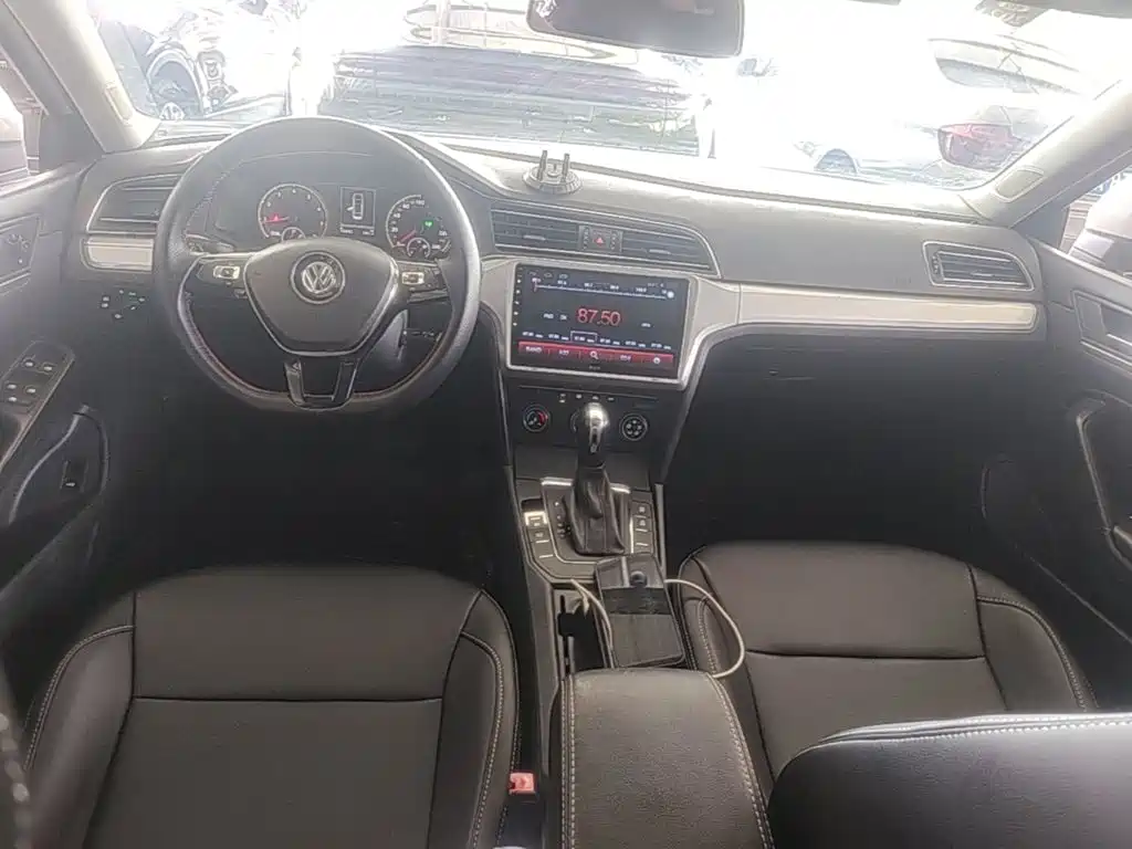 Volkswagen Lamando — миниатюра 10