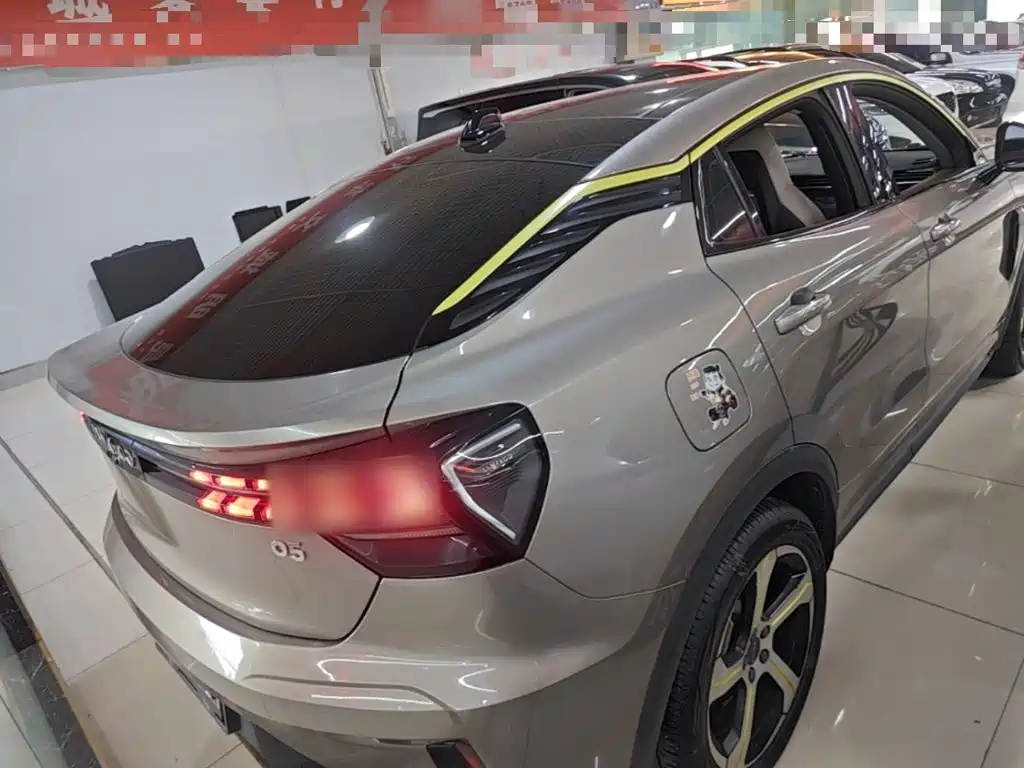 Lynk & Co 05 — миниатюра 6