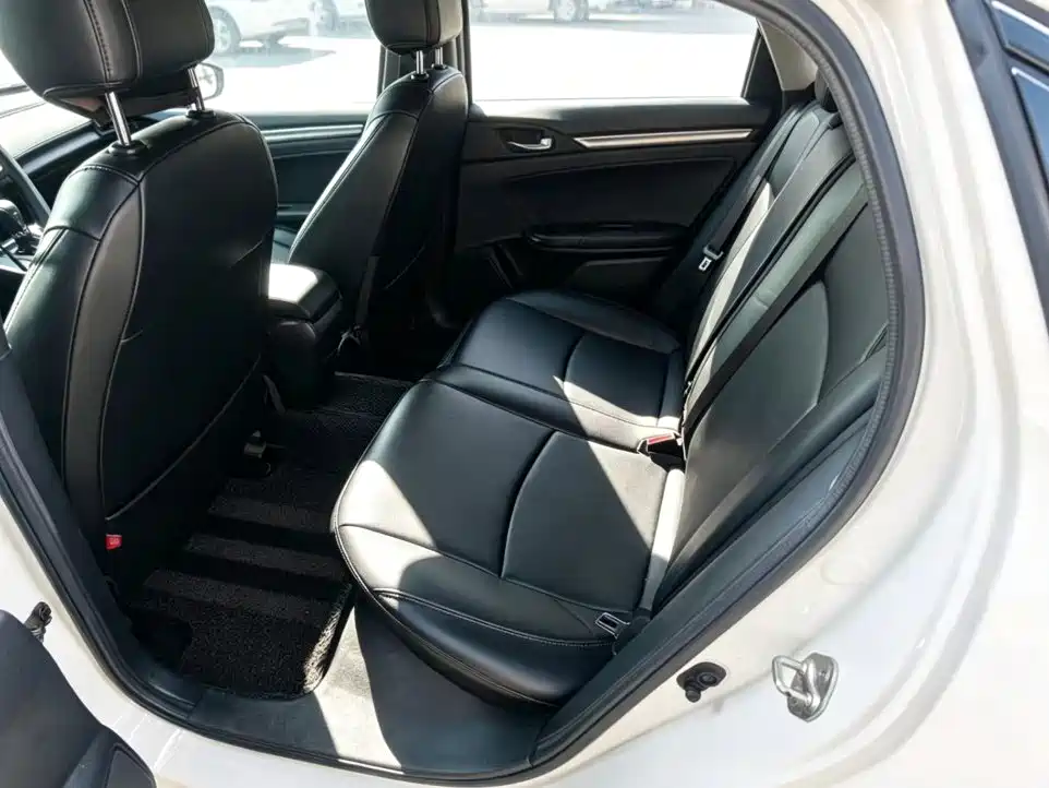 Honda Civic — миниатюра 6