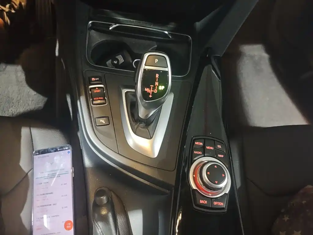 BMW 3 Series — миниатюра 14