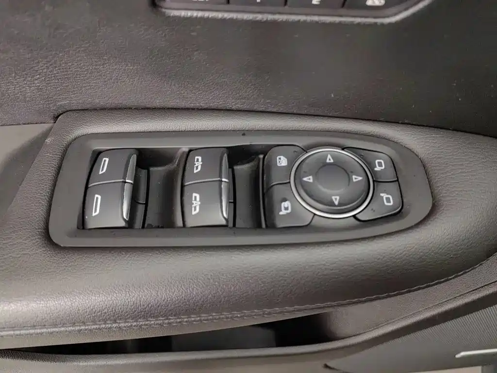 Cadillac XT5 — миниатюра 9