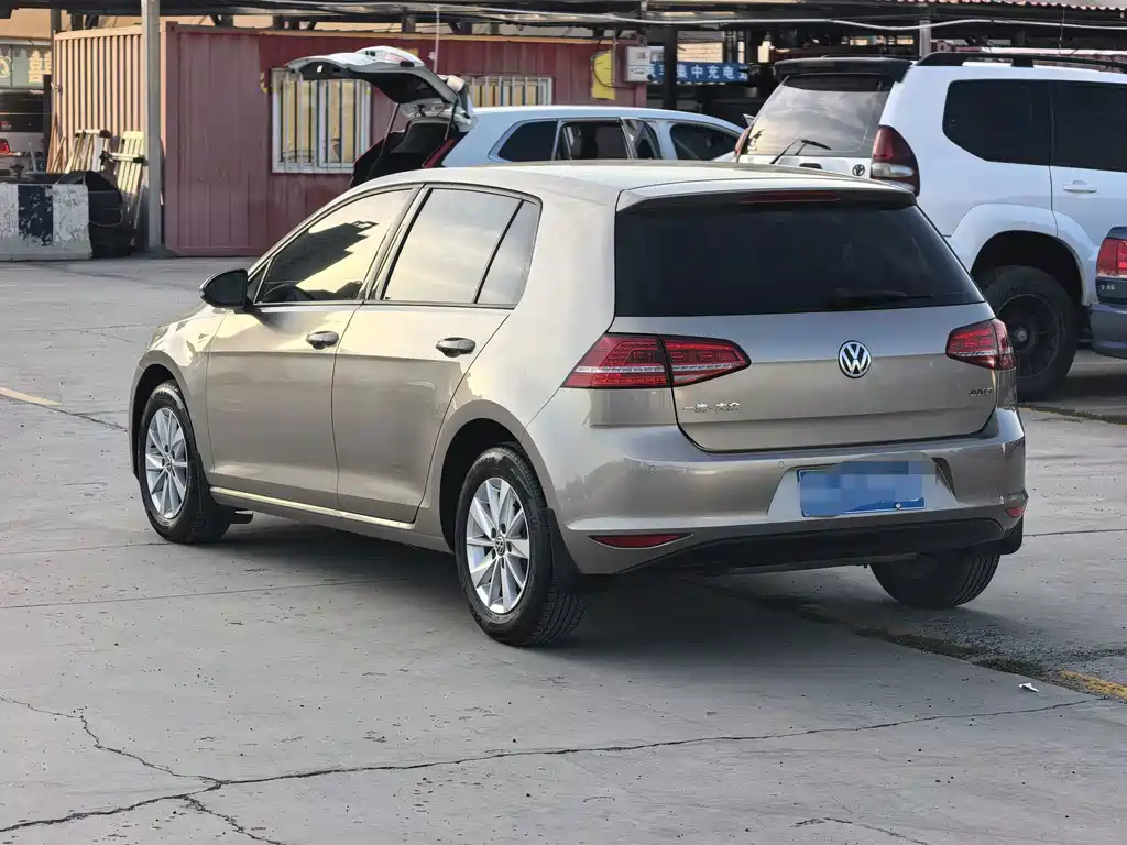 Volkswagen Golf — миниатюра 8