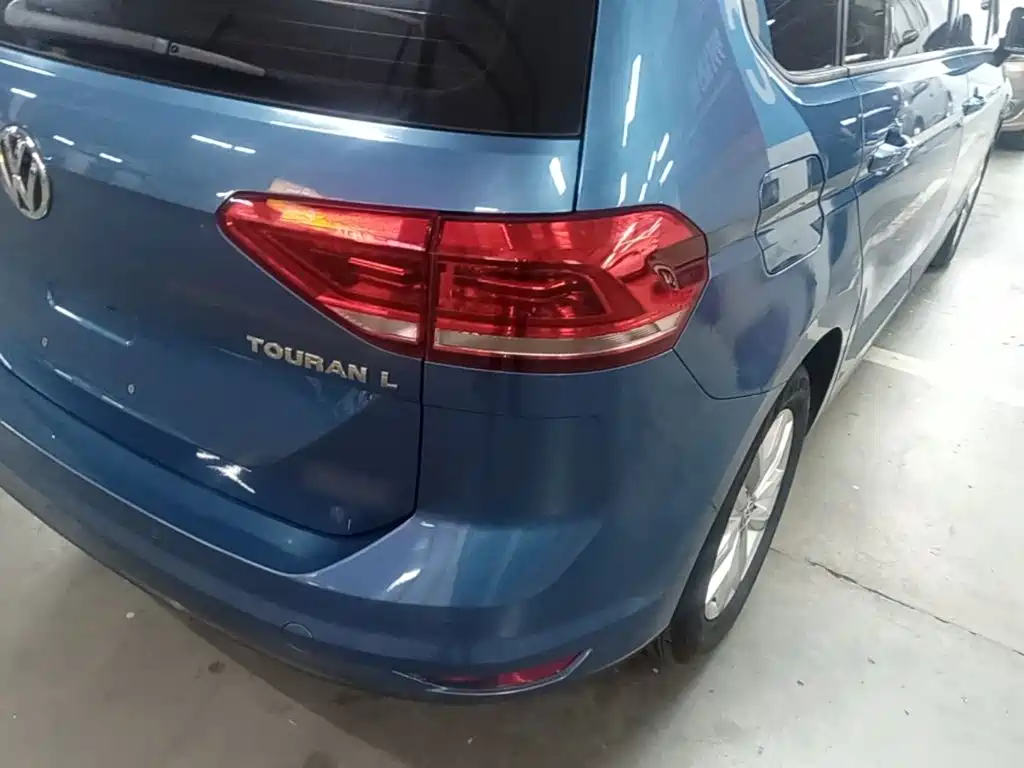 Volkswagen Touran — миниатюра 8