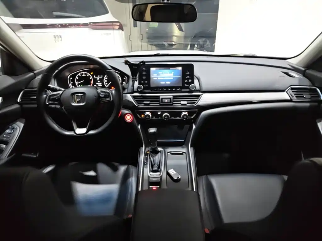 Honda Inspire — миниатюра 10