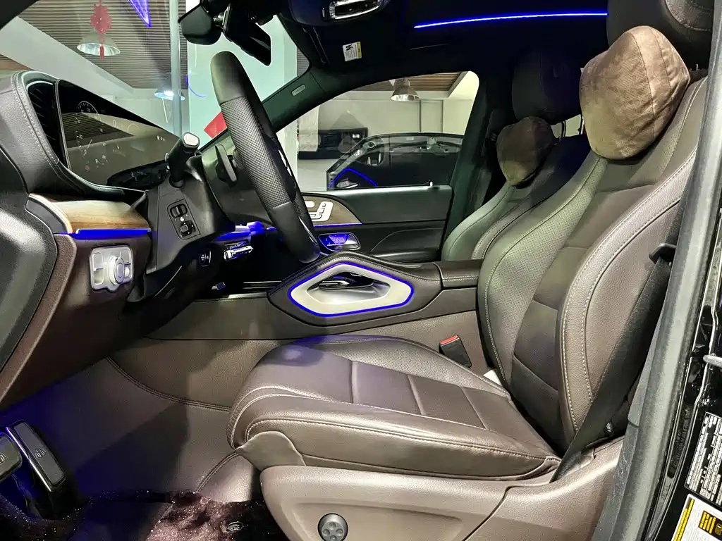 Mercedes-Benz GLS — миниатюра 11