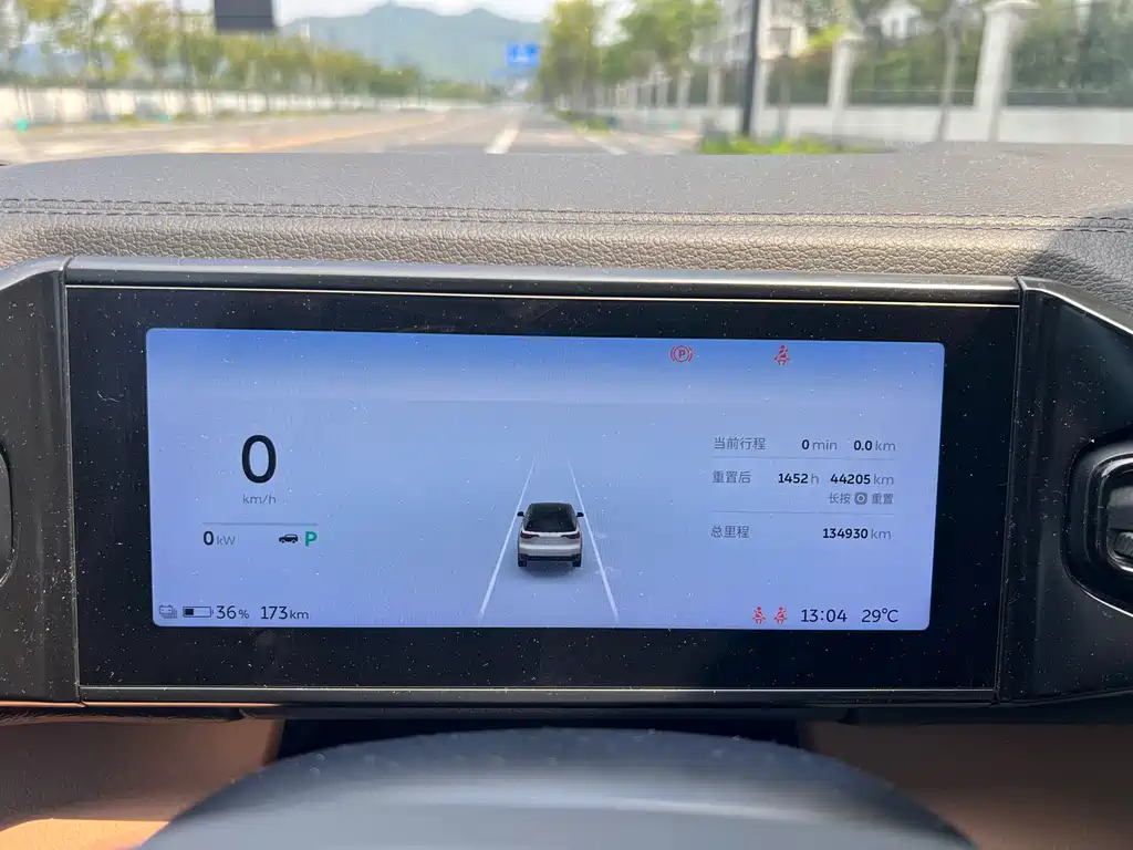 NIO ES8 — миниатюра 19
