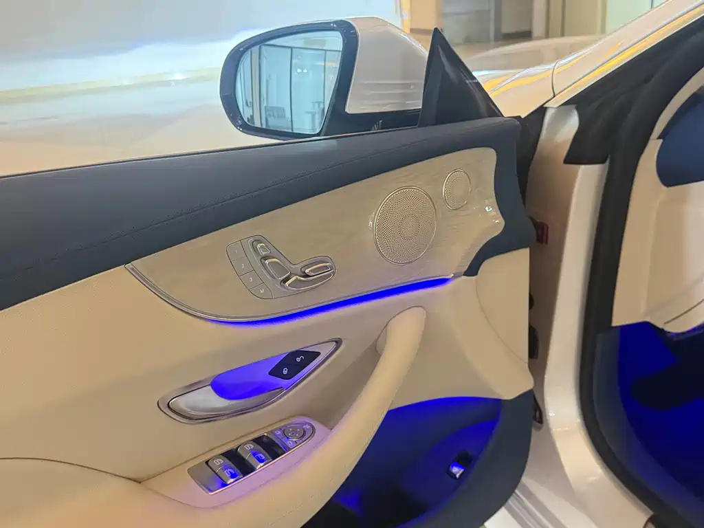 Mercedes-Benz E-Class (Import) — миниатюра 9