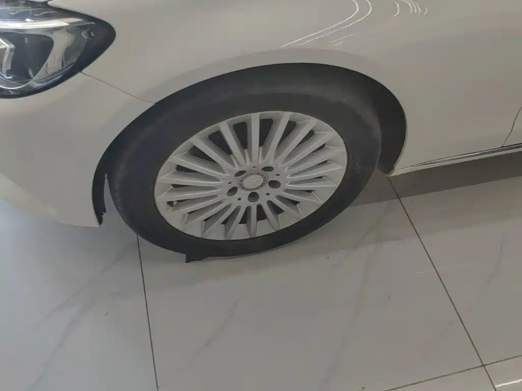 Mercedes-Benz C-Class — миниатюра 23