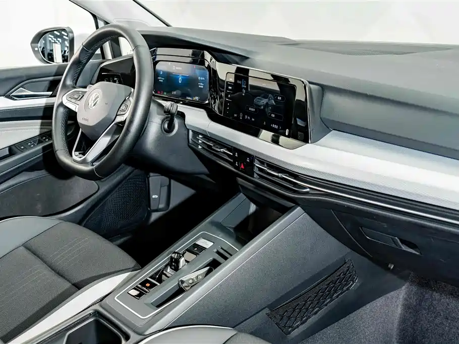 Volkswagen Golf — миниатюра 17
