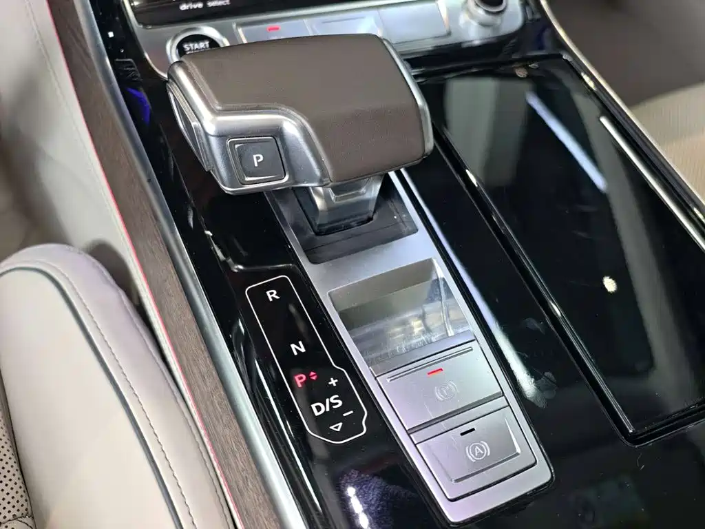 Audi A8 — миниатюра 36