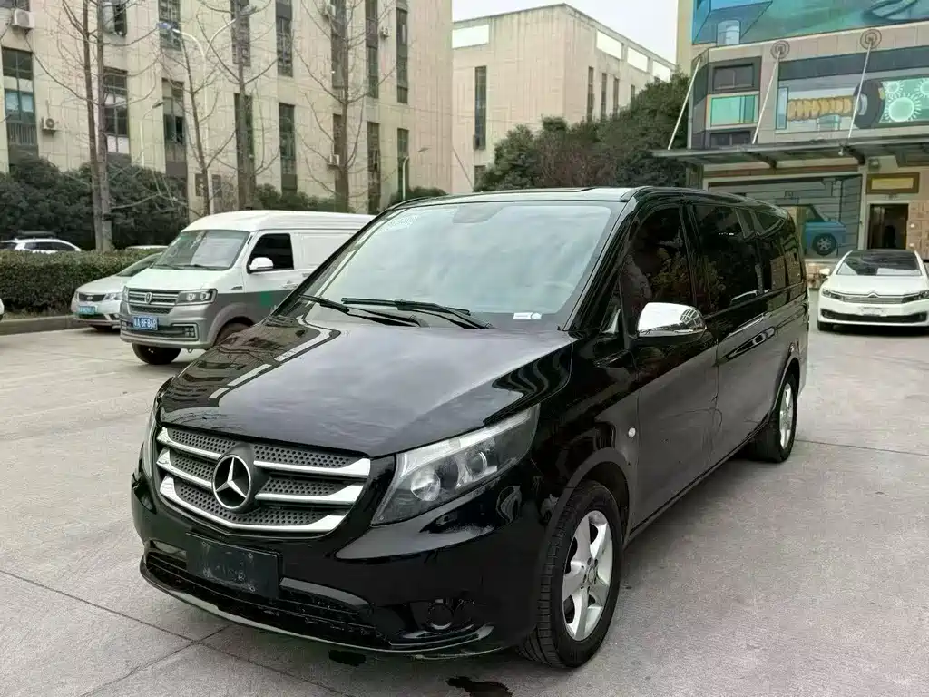 MERCEDES-BENZ VITO
