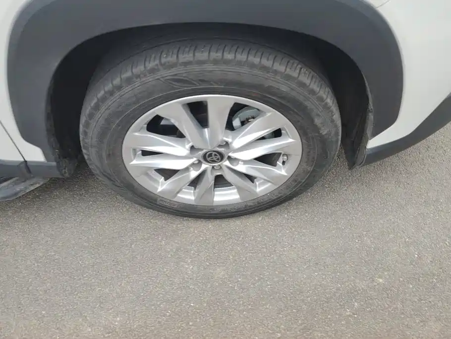 Toyota Corolla Cross — миниатюра 6