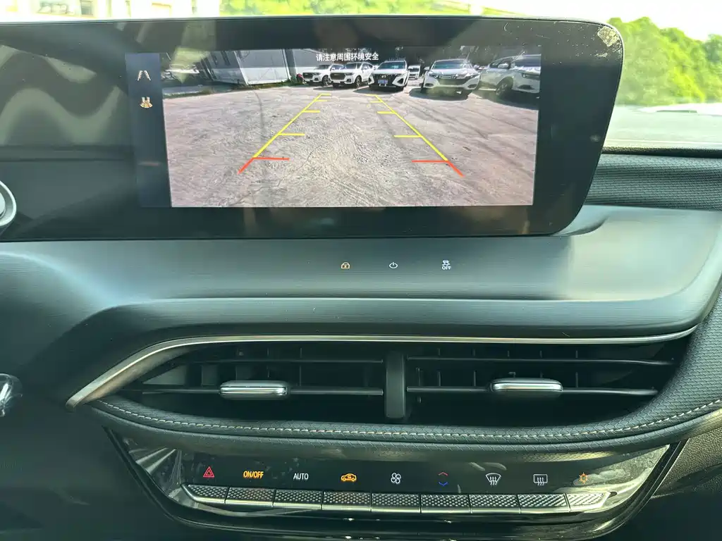 Buick Verano — миниатюра 15