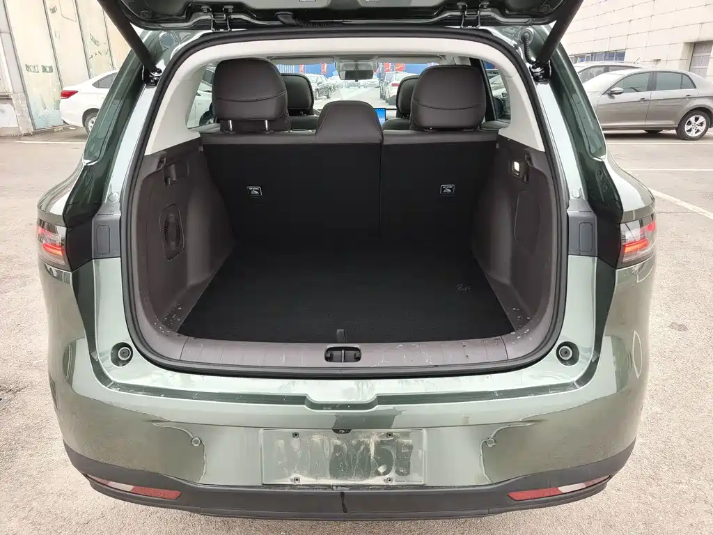 Leapmotor Leapmotor B10 — миниатюра 15