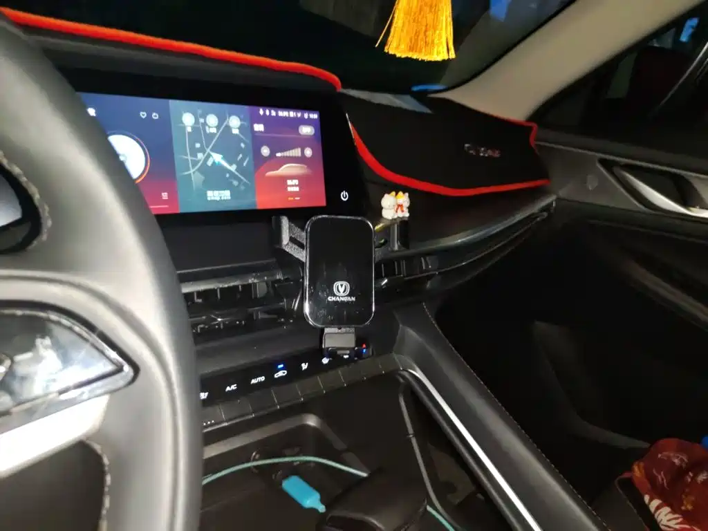 Changan CS35PLUS — миниатюра 9
