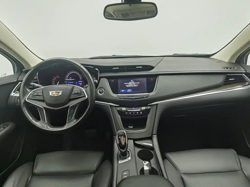 Cadillac XT5 — миниатюра 5