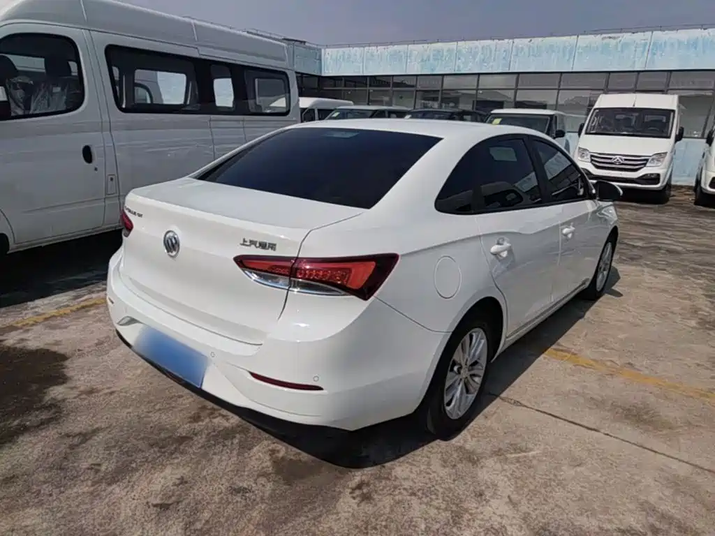 Buick Excelle — миниатюра 7
