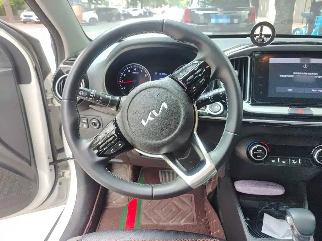 Kia KX1 — миниатюра 11