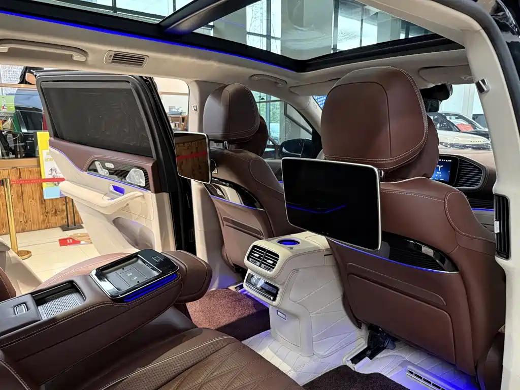 Mercedes-Benz GLS — миниатюра 10