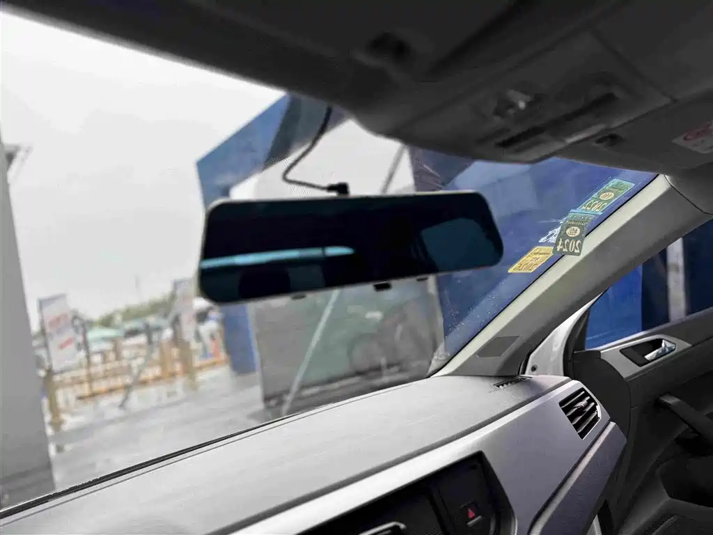 Volkswagen Polo — миниатюра 21