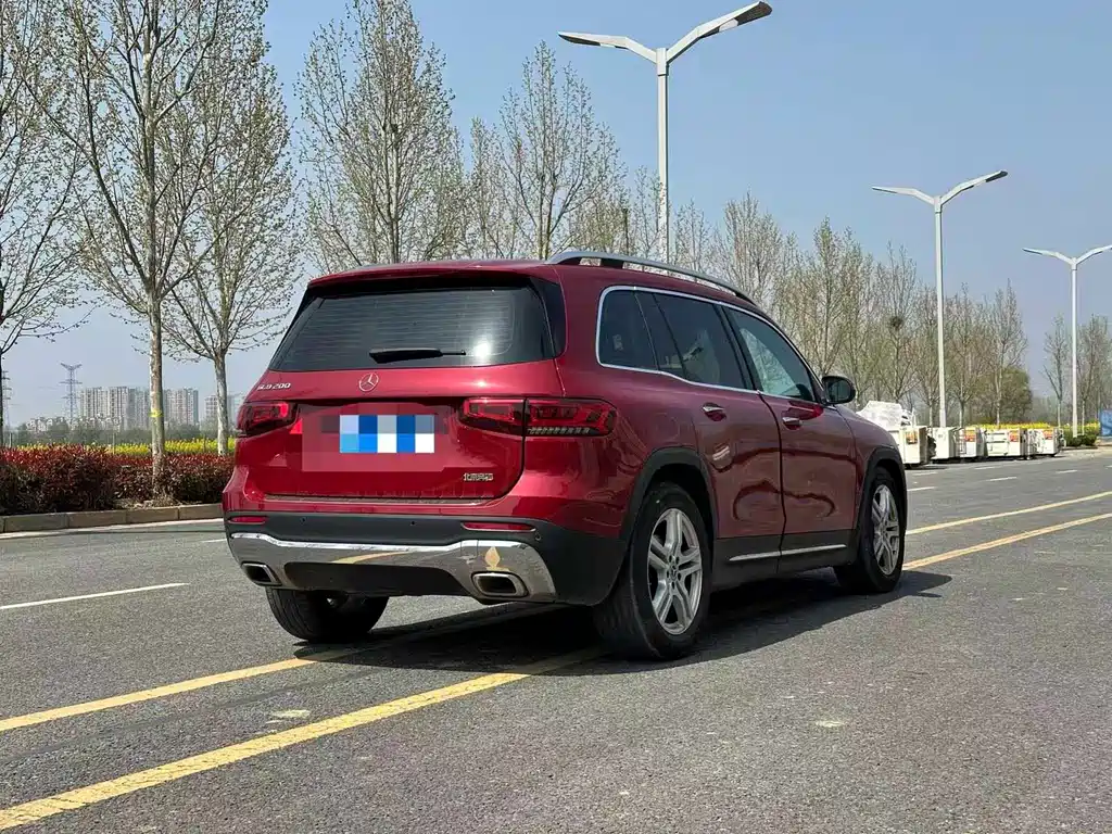 Mercedes-Benz GLB — миниатюра 9