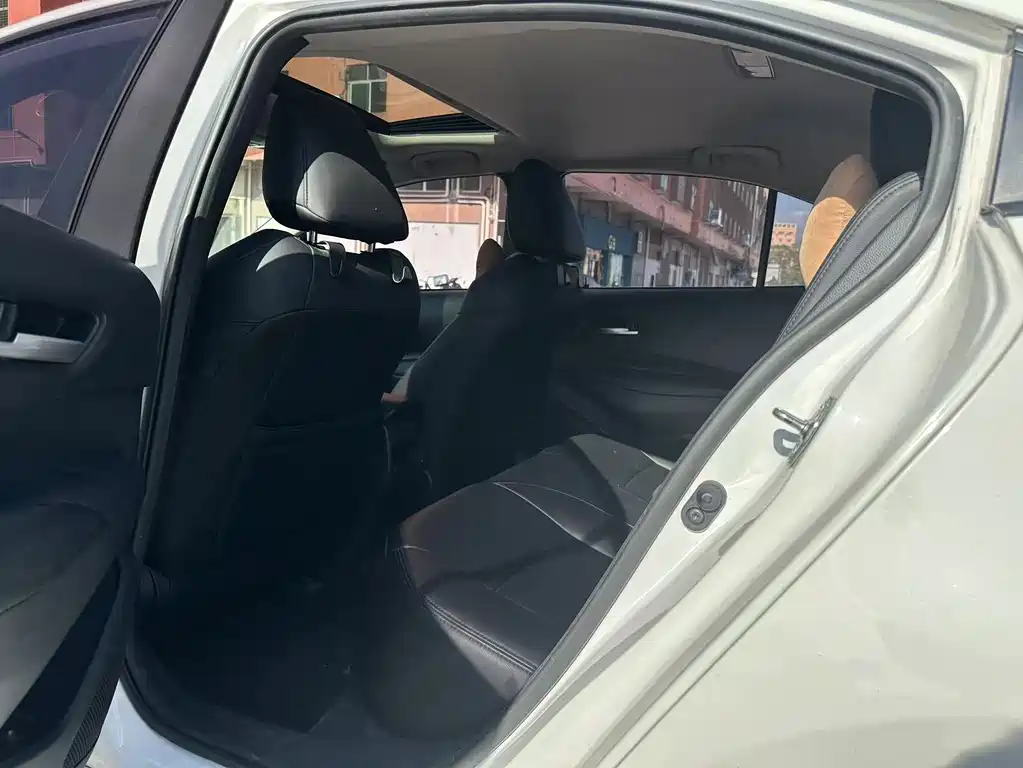 Toyota Corolla — миниатюра 9