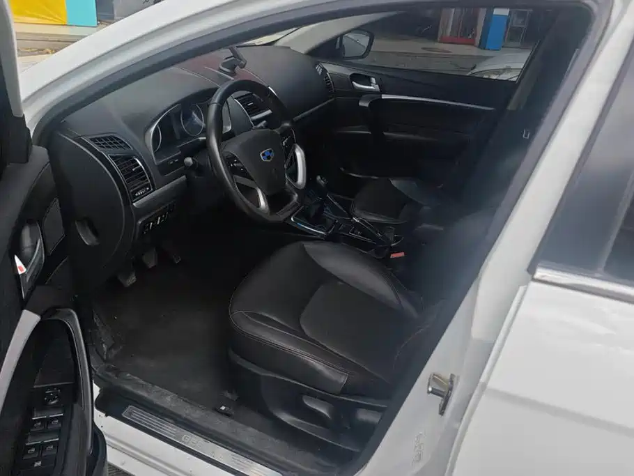 Geely Emgrand — миниатюра 9