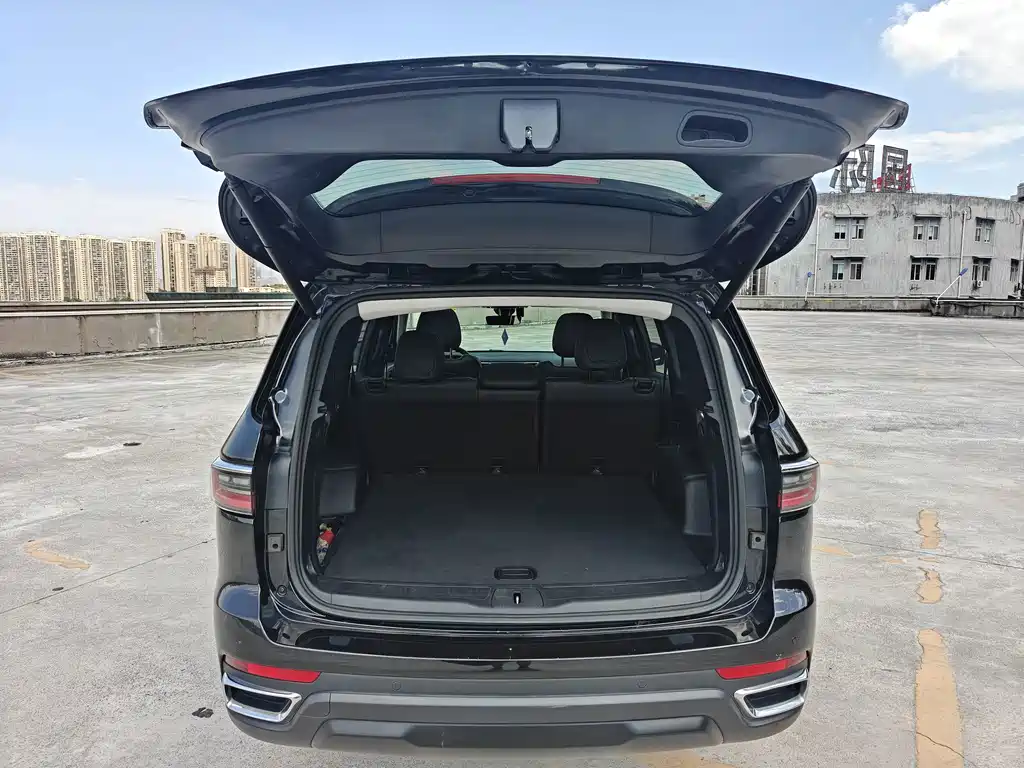 Jeep Grand Commander — миниатюра 17