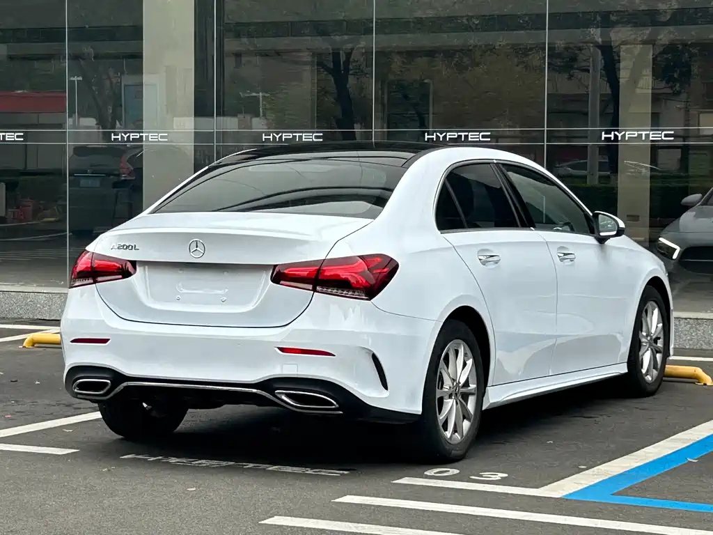 MERCEDES-BENZ A CLASS