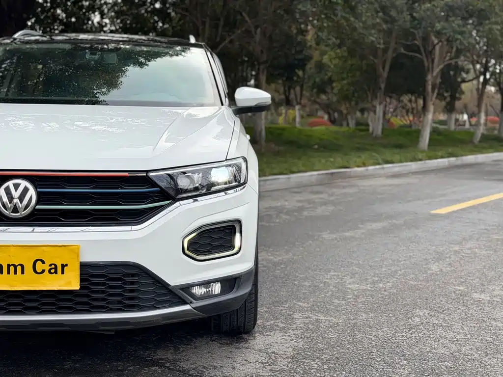 VOLKSWAGEN T ROC EXPLORING SONGS