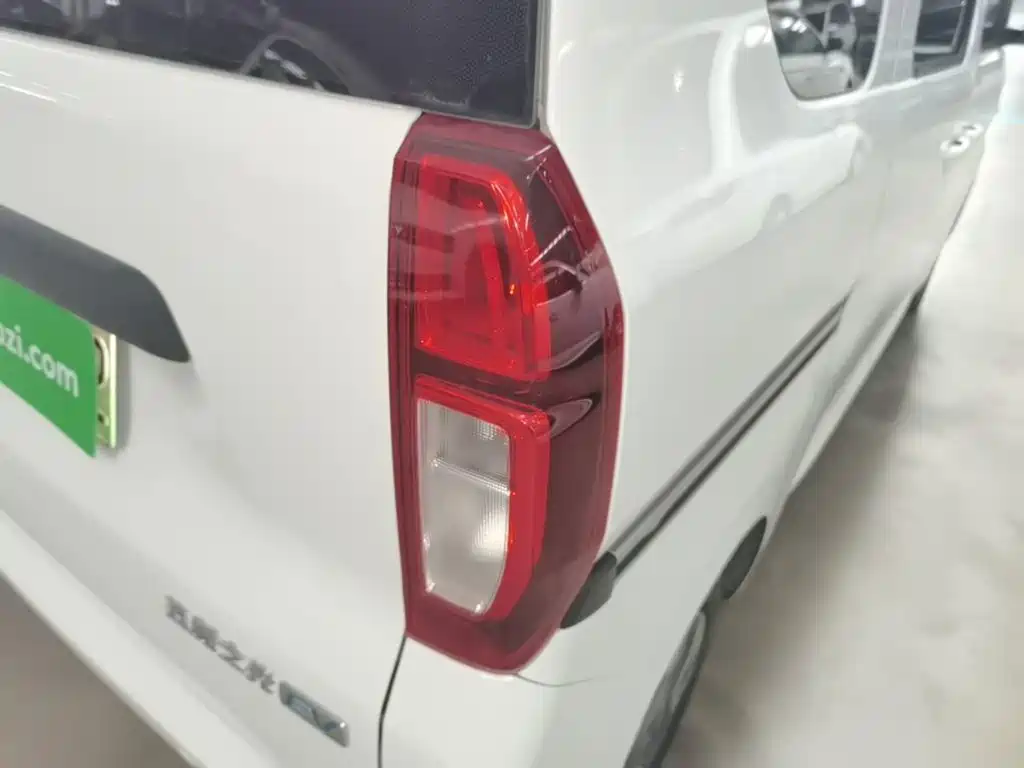 Wuling Zhiguang EV — миниатюра 8